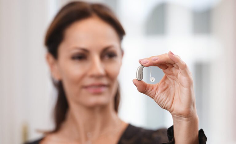 ¿El tinnitus reduce el tamaño de tu cerebro?